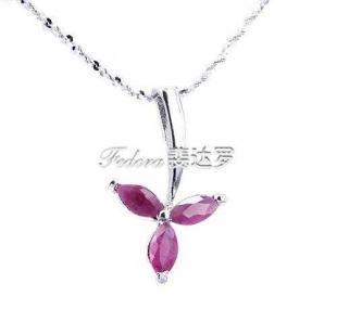 纯天然珠宝首饰 红宝石吊坠与纯银饰品的加盟商机